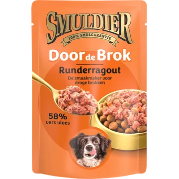 Smuldier Door de brok runderragout